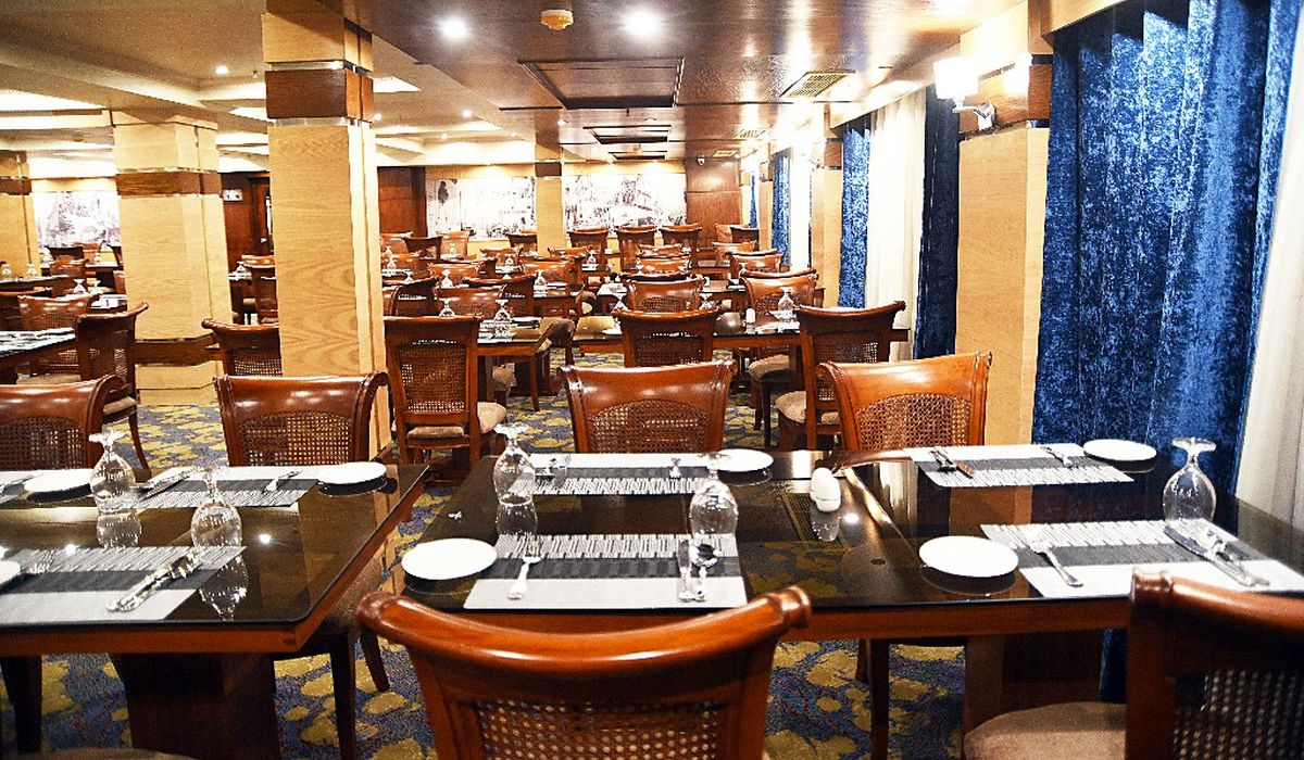 Cruise Superior Restaurant